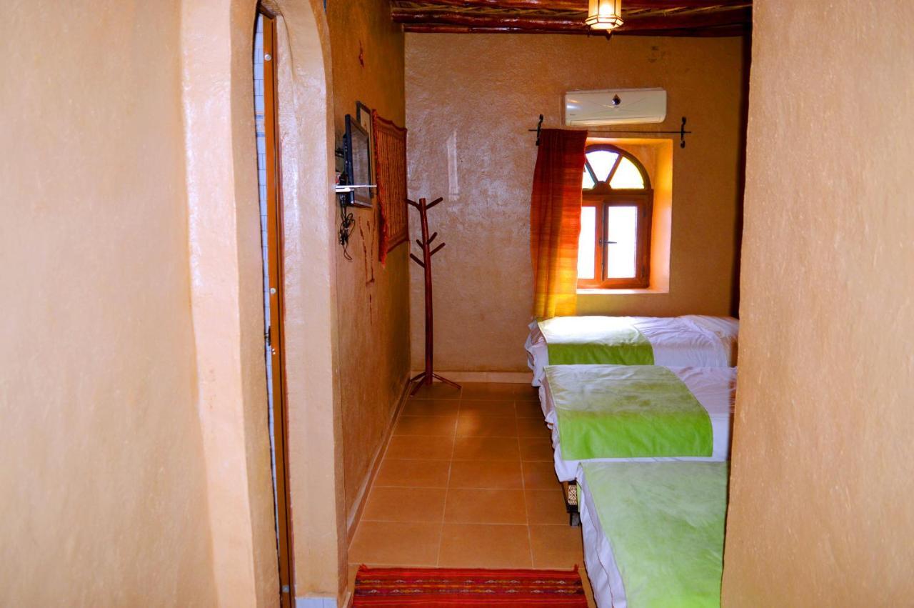 Auberge Les Roches Мерцуга Екстериор снимка