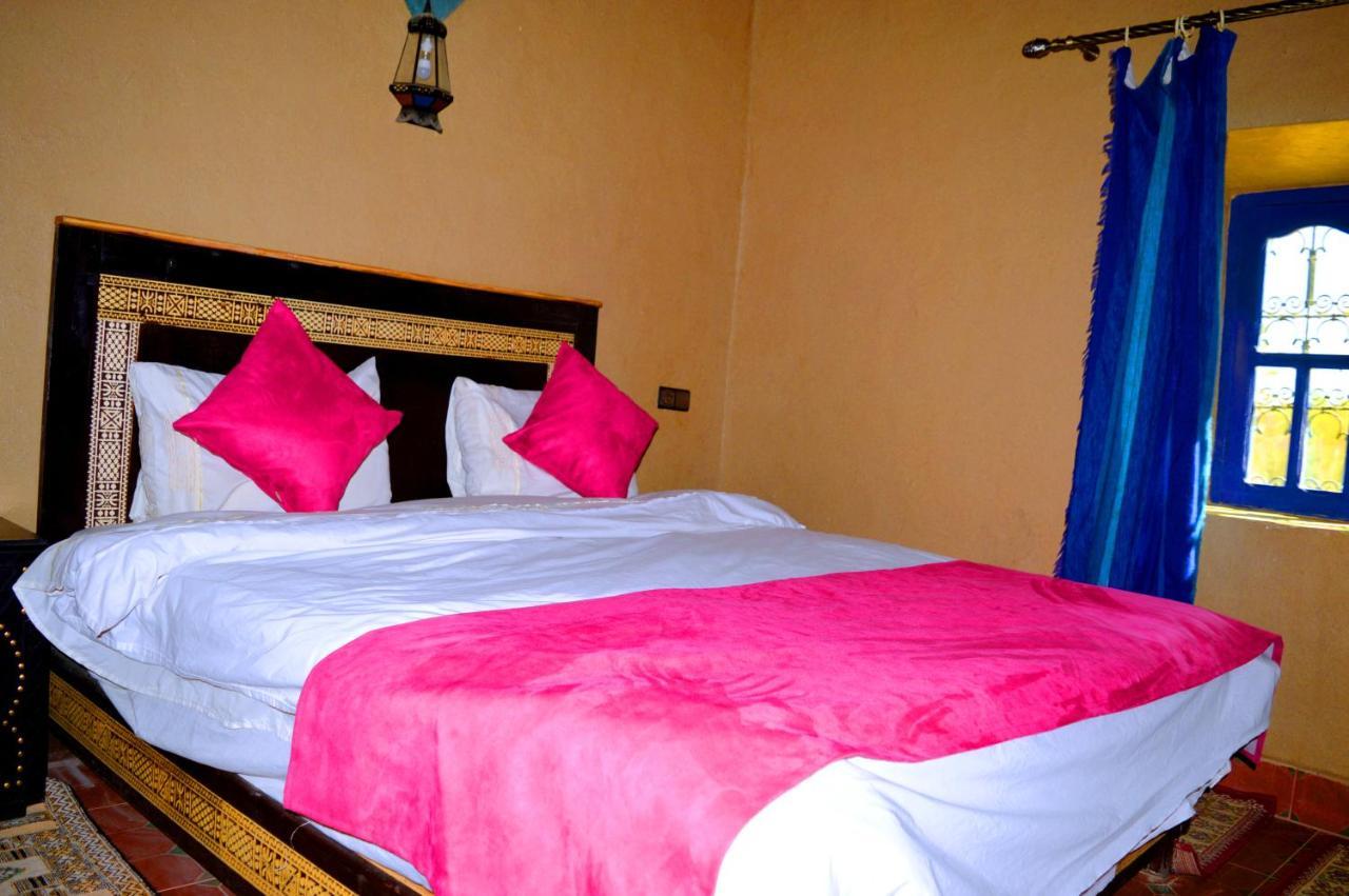 Auberge Les Roches Мерцуга Екстериор снимка