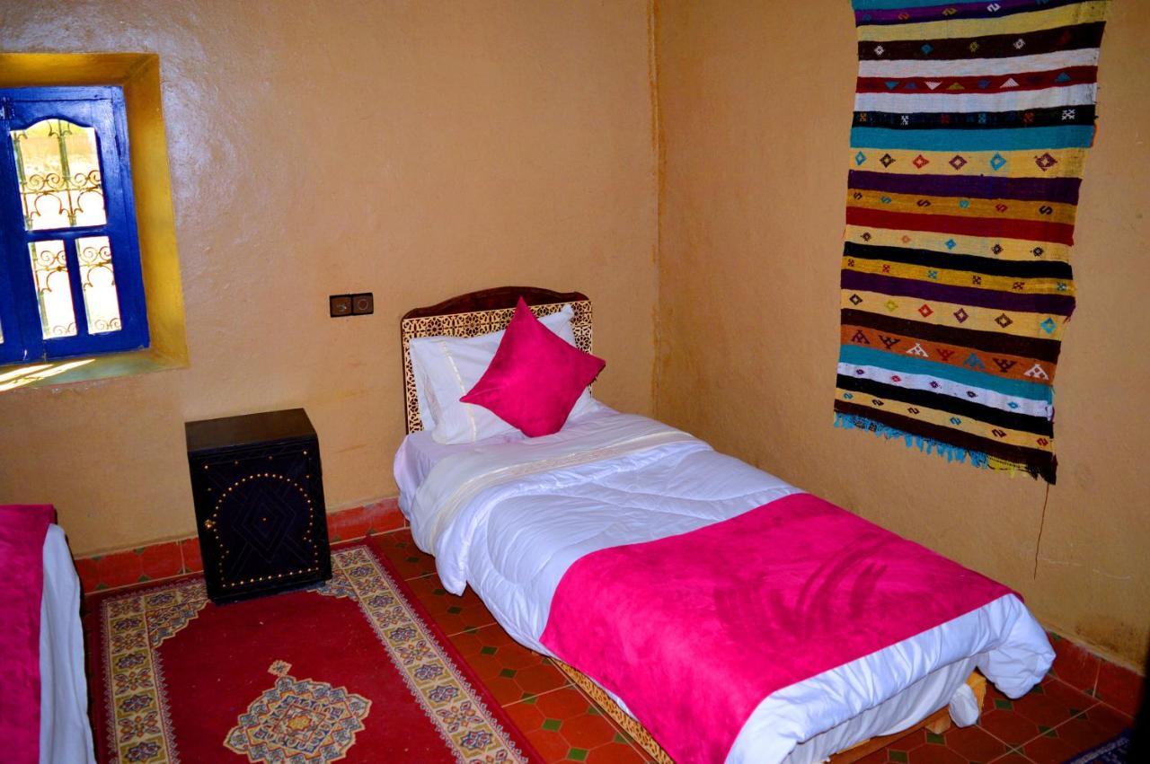 Auberge Les Roches Мерцуга Екстериор снимка