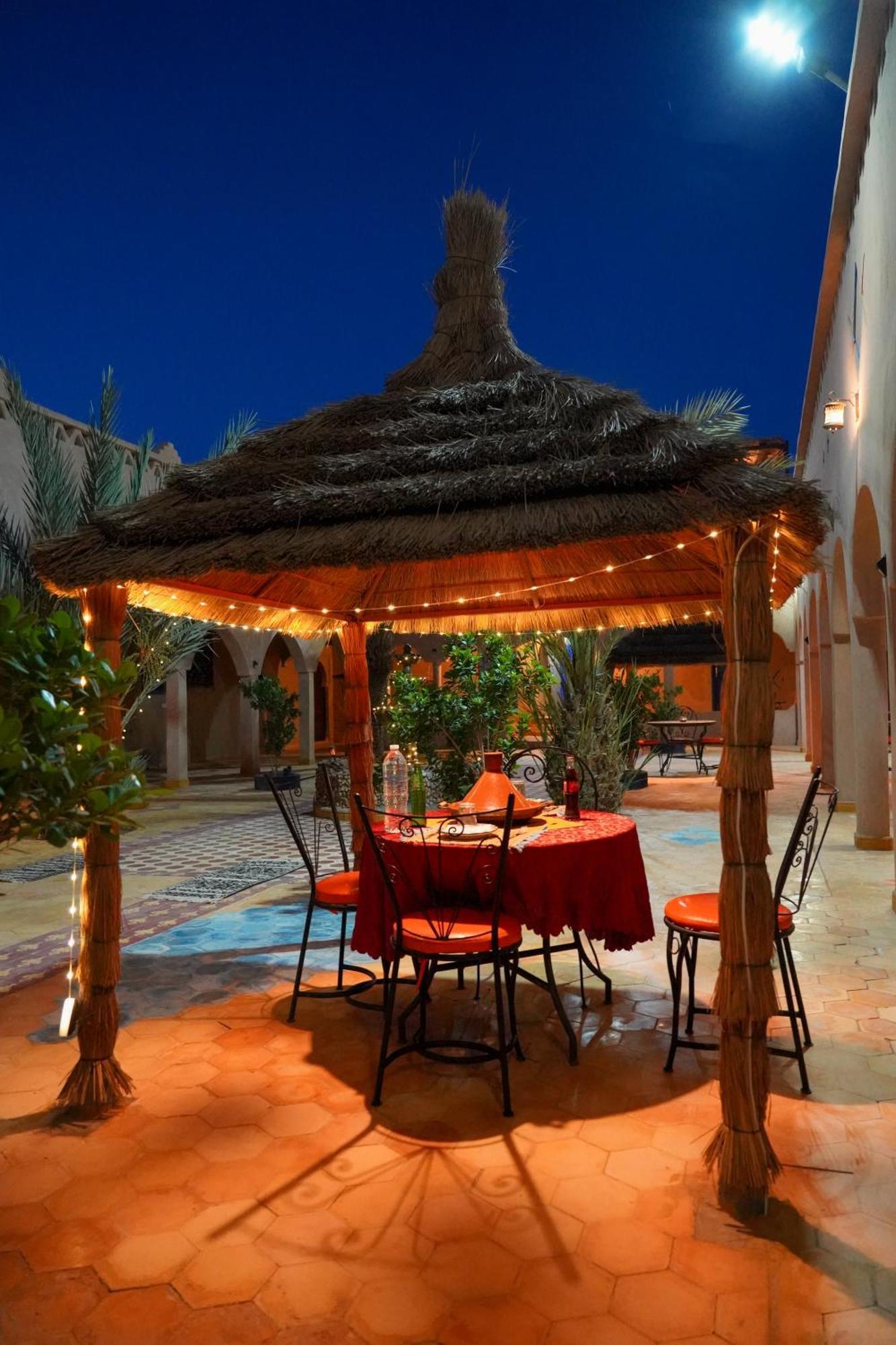 Auberge Les Roches Мерцуга Екстериор снимка